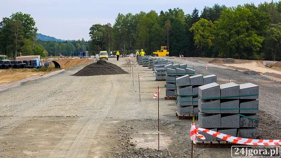 Obwodnica Maciejowej ukończona w ponad 60%