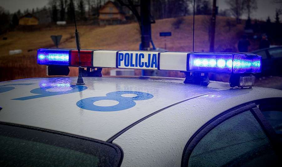 Kierujący z narkotykami wpadł podczas kontroli drogowej. Okazało się że był poszukiwany