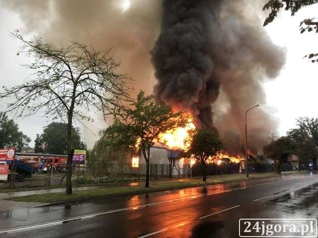 Ogromny pożar w Cieplicach