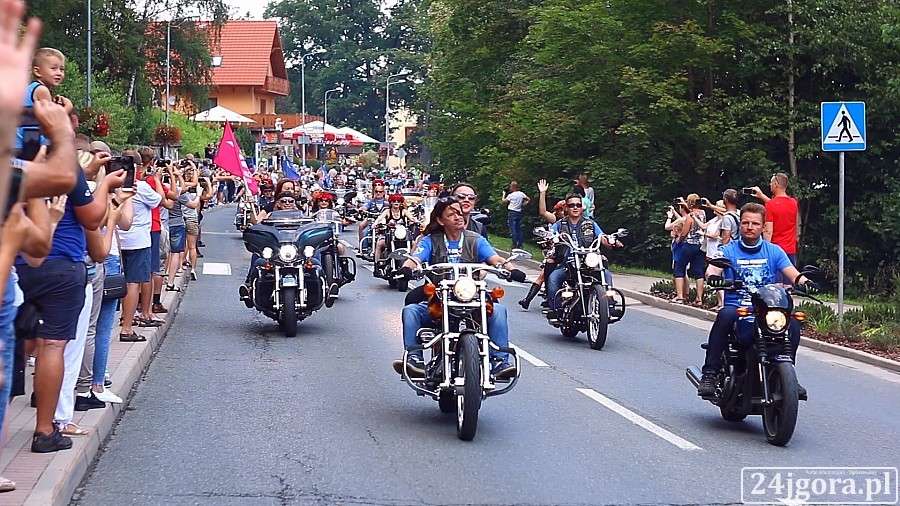 XI Polish Bike Week w Karpaczu. 10 tysięcy motocykli przejechało ulicami miasta.