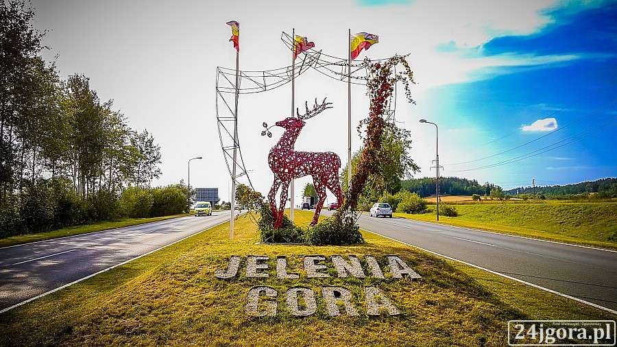 Mieszkańców i gości już wita nowy jelonek!