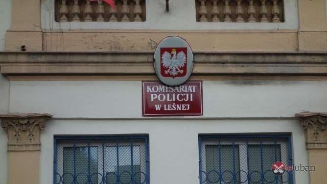 Próbowali podpalić komisariat