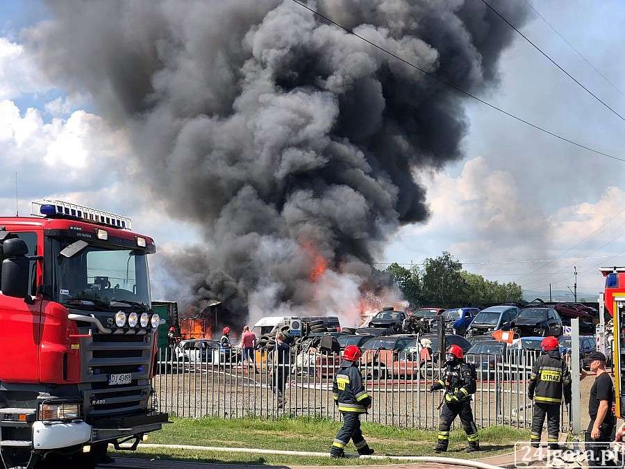 Ogromny pożar w Jeleniej Górze