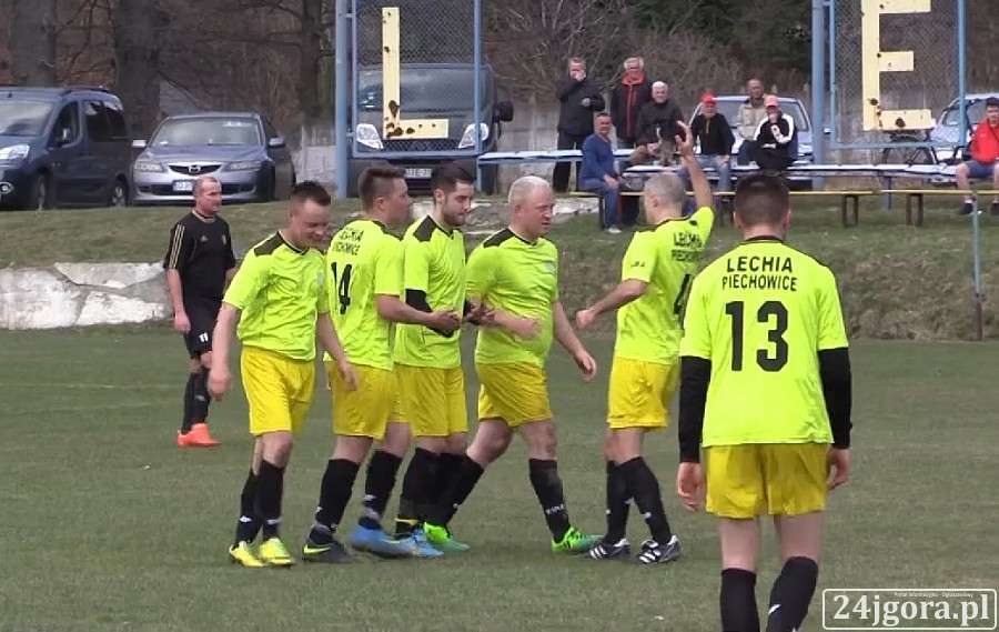 Lechia wygrywa z Orłem Mysłakowice (VIDEO)