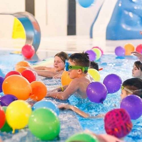 Wodnastrefa.pl oferuje zajęcia w wodzie dla niemowląt, dzieci i dorosłych oraz wyjazdy wakacyjne.