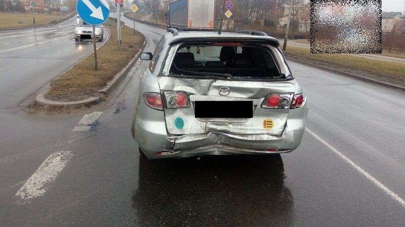 Jest ślisko! Na drogach dochodzi do kolizji