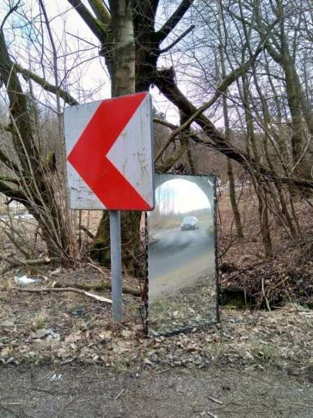 Zamiast lustra drogowego lustro łazienkowe
