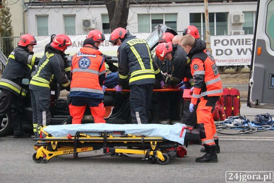 Zderzenie na Wolności. 68-latek w szpitalu