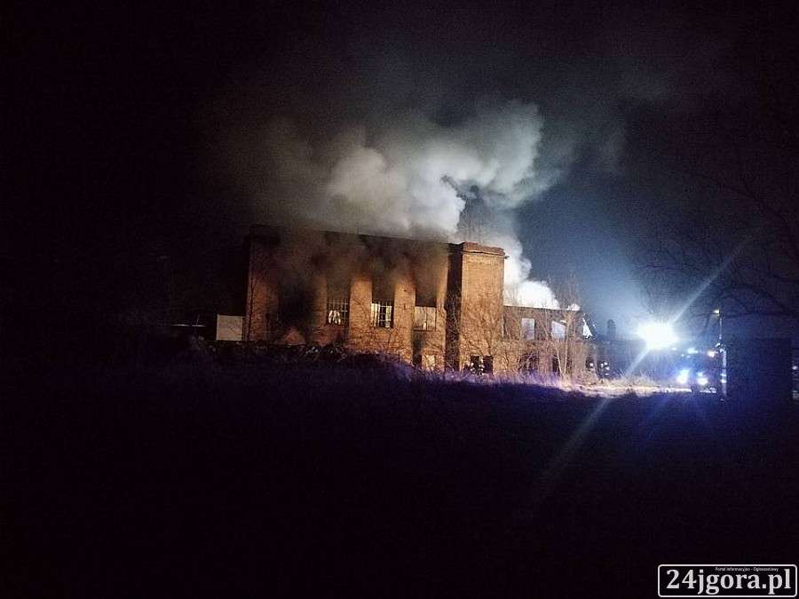 Pożar na terenie byłej Celwizkozy
