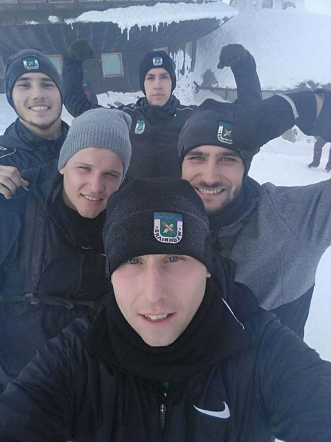 Piłkarze Włókniarza Mirsk zdobyli Śnieżkę