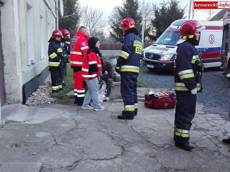 Mieszkańcy budynku przy Złotoryjskiej boją się o życie