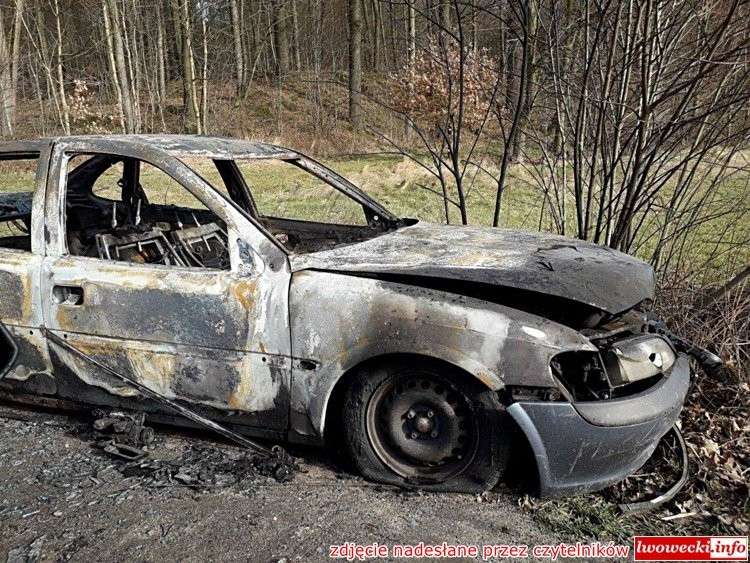 Kolejne auto poszło z dymem