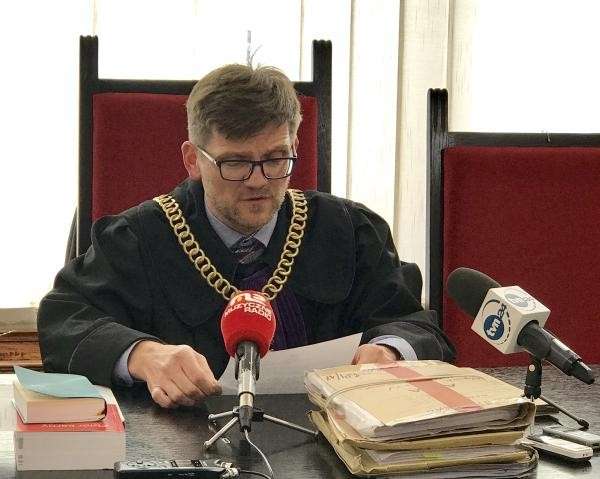 Bezwzględna kara pozbawienia wolności za znęcanie się nad zwierzętami!