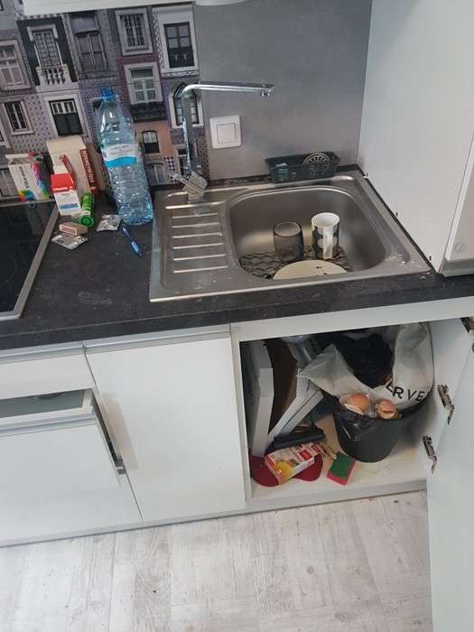 W takim stanie turyści zostawili wynajęty apartament