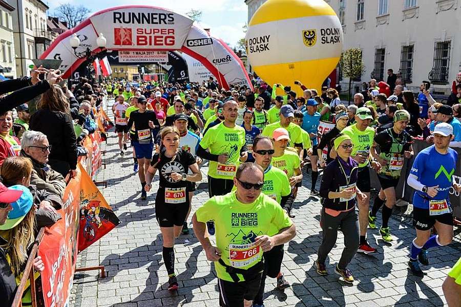 VI Półmaraton Jeleniogórski. Taniej z wózkiem i po sześćdziesiątce