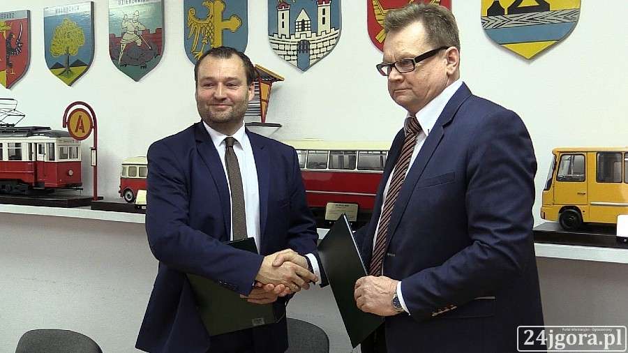 Kolejne hybrydy wyjadą na ulice Jeleniej Góry (VIDEO)