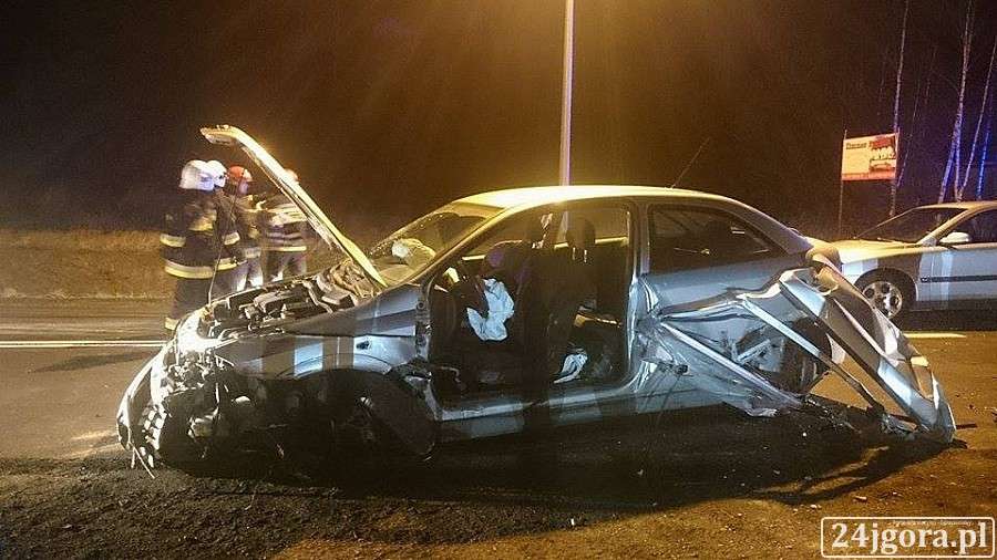 Wypadek w Pasieczniku. Droga zablokowana