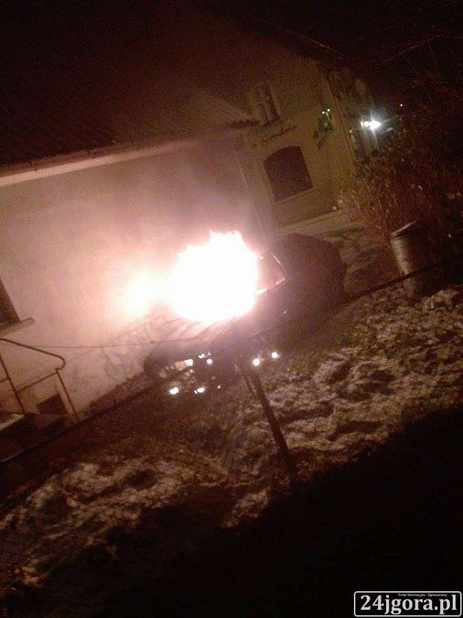 W nocy spłonął samochód w Świeradowie-Zdroju