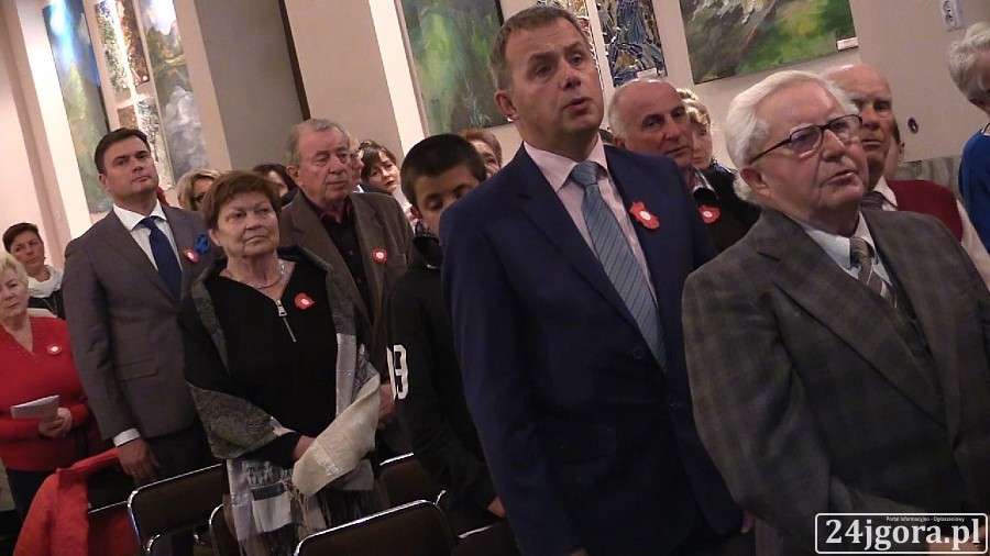 Uroczysta Wieczornica z okazji Święta Niepodległości (VIDEO)