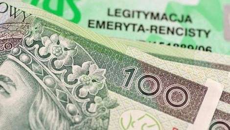 Brakuje danych płacowych z setek firm. Tysiące osób może mieć niższą emeryturę