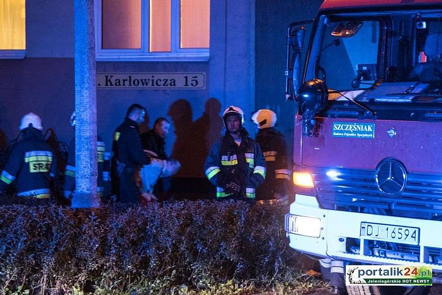 REALNE ZAGROŻENIE CZY GŁUPI ŻART ?! SPRAWCĘ WYPROWADZONO W KAJDANKACH