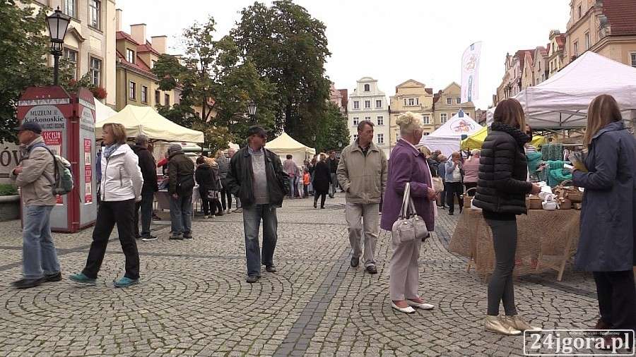 Regionalni wystawcy opanowali ratusz! (VIDEO)