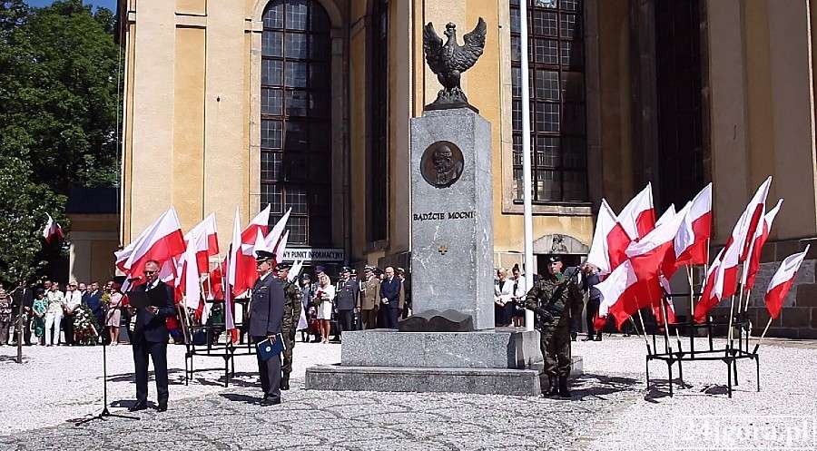 Święto Wojska Polskiego w Jeleniej Górze (VIDEO)