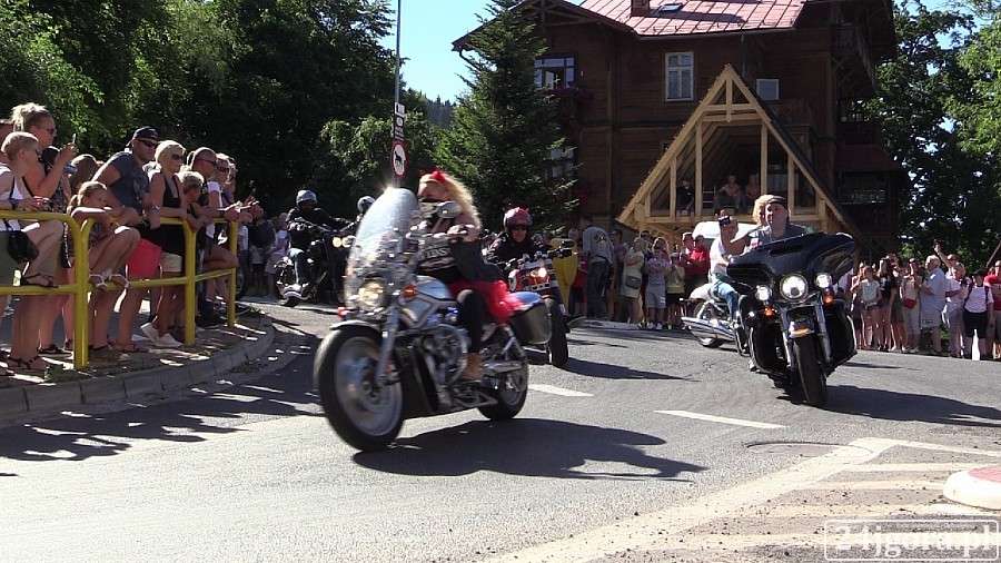 10 tysięcy motocykli pojechało w Wielkiej Paradzie Harley-Davidson (VIDEO)