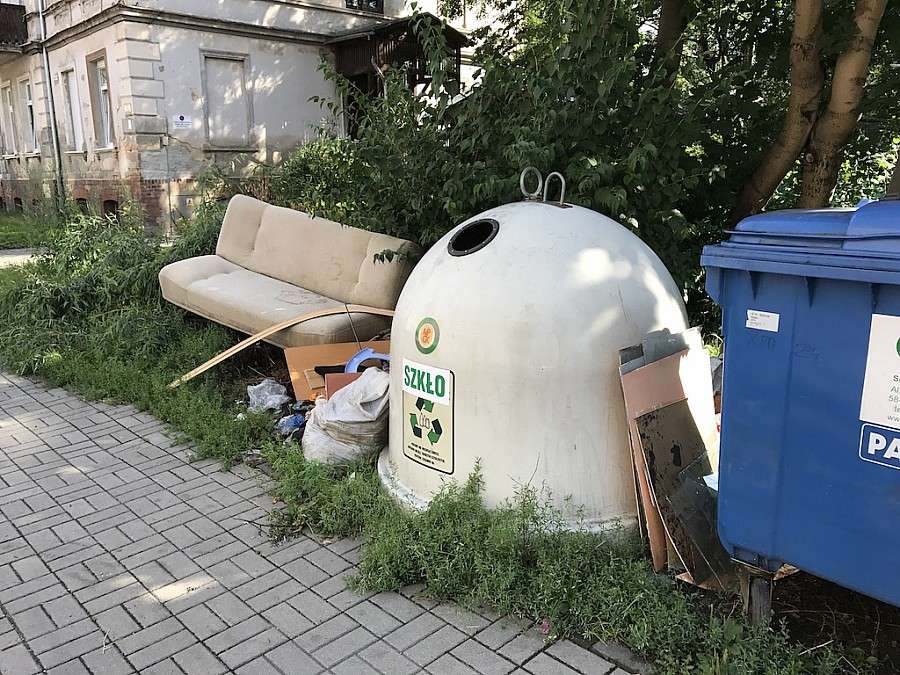 Stare meble są przerabiane na paliwa alternatywne