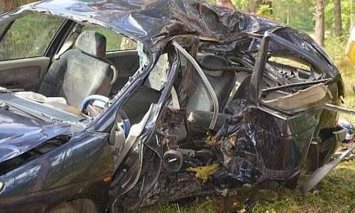 Tragedia na drodze. Trzy osoby nie żyją.