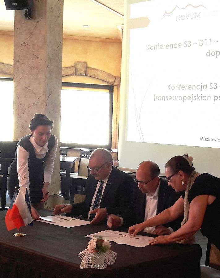 Marszałek podpisał 