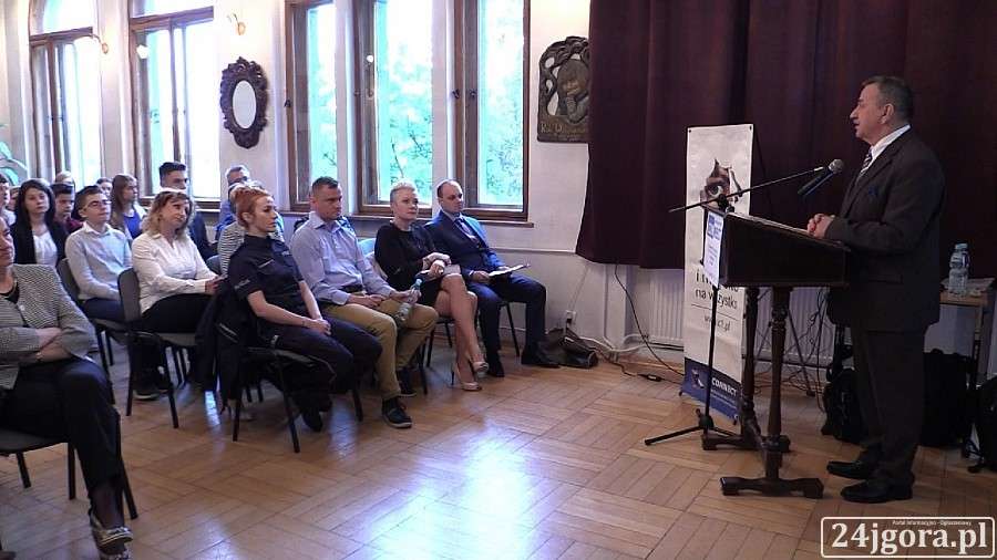 Czy internet jest bezpieczny? O tym rozmawiali w 