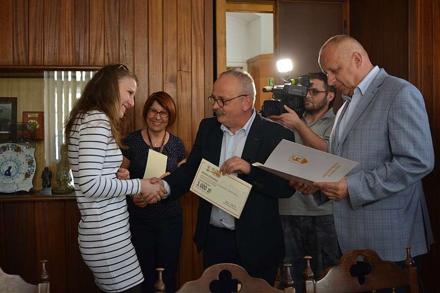 Nagrody dla wybitnie zdolnych uczniów