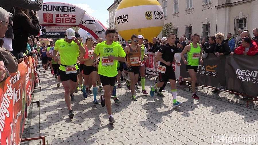 Superbieg rozpoczął biało-czerwoną majówkę