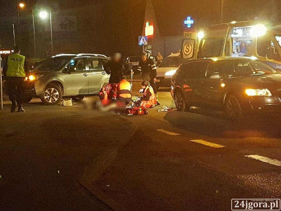 Potrącona na przejściu w ciężkim stanie trafiła do szpitala
