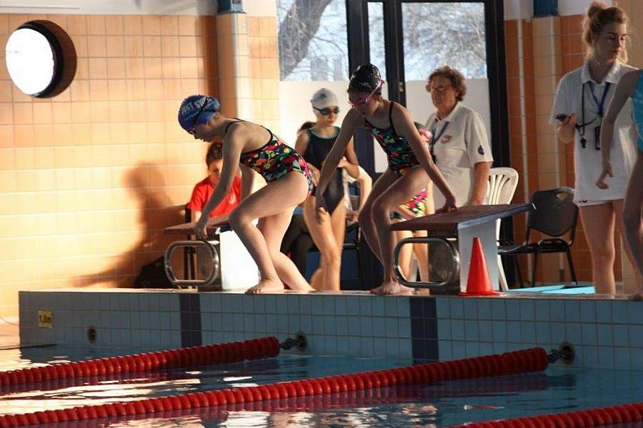 Udane starty pływaków KS JUST SWIM Jelenia Góra w Lubaniu 