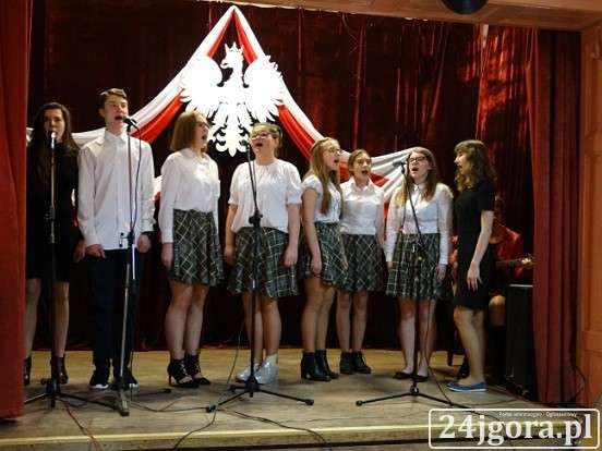 PATRIOTYCZNE NUTY W MDK