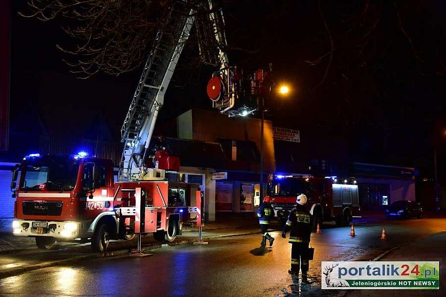 Pożar sadzy w przewodzie kominowym na Ogińskiego