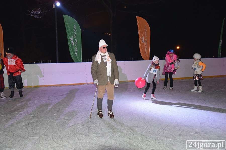 Znakomita zabawa podczas Balu Retro na Lodowisku