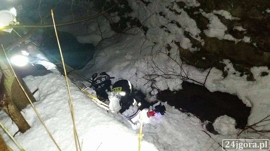 Skradziony motorower znaleziony w rzece w Świeradowie.