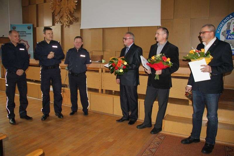 Trzech funkcjonariuszy pożegnało się ze służbą