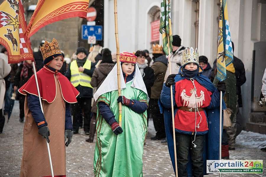 Orszak Trzech Króli zgromadził setki jeleniogórzan
