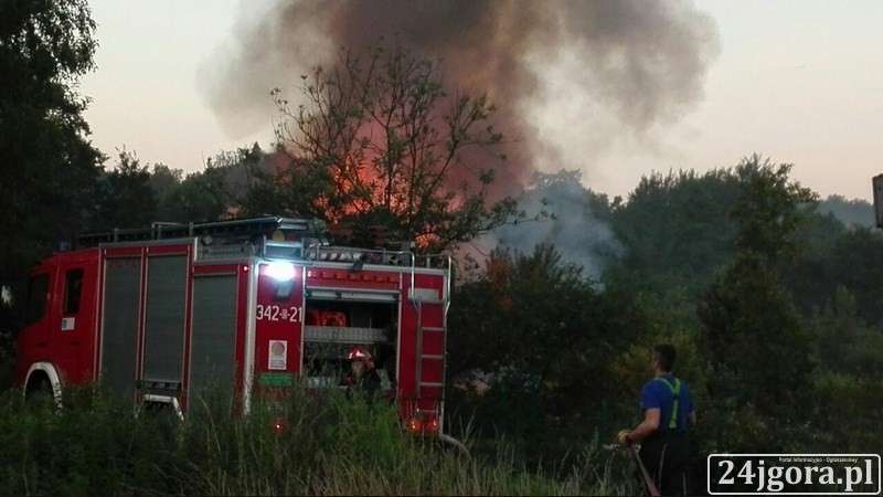 7 osób straciło dach nad głową po pożarze domu