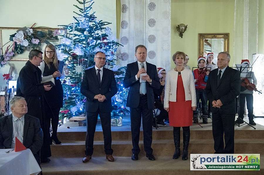 Mieszkańcy Zabobrza spotkali się na uroczystej wigilii 