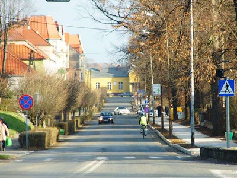 Uszkodził trzy samochody i ukradł paliwo
