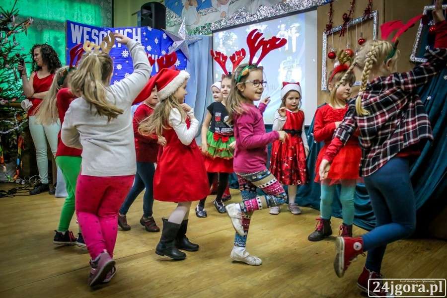 Piechowice: Świąteczny Festyn w Szkole Podstawowej