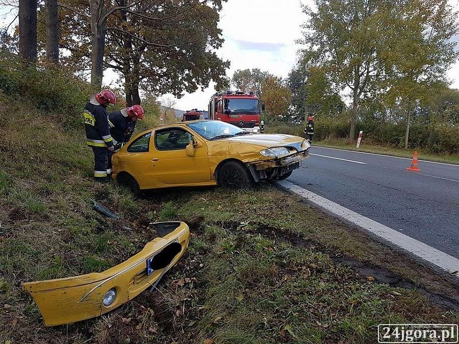Samochód dachował w Wojcieszycach