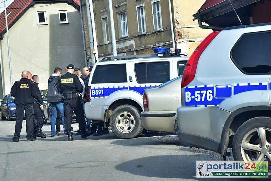 Nie zatrzymał się do kontroli. Padły strzały