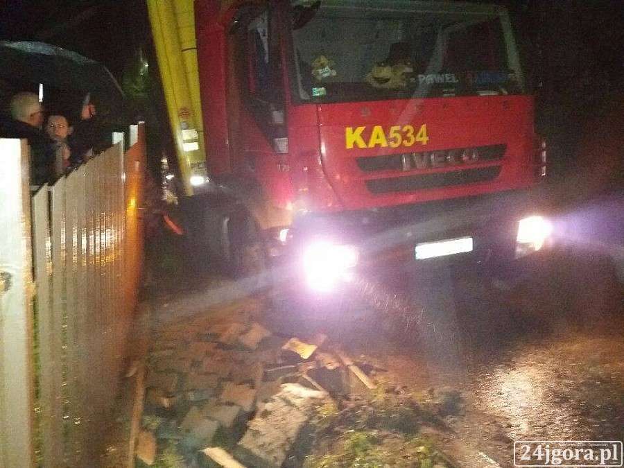 Dziwiszów - Ciężarówka w rowie