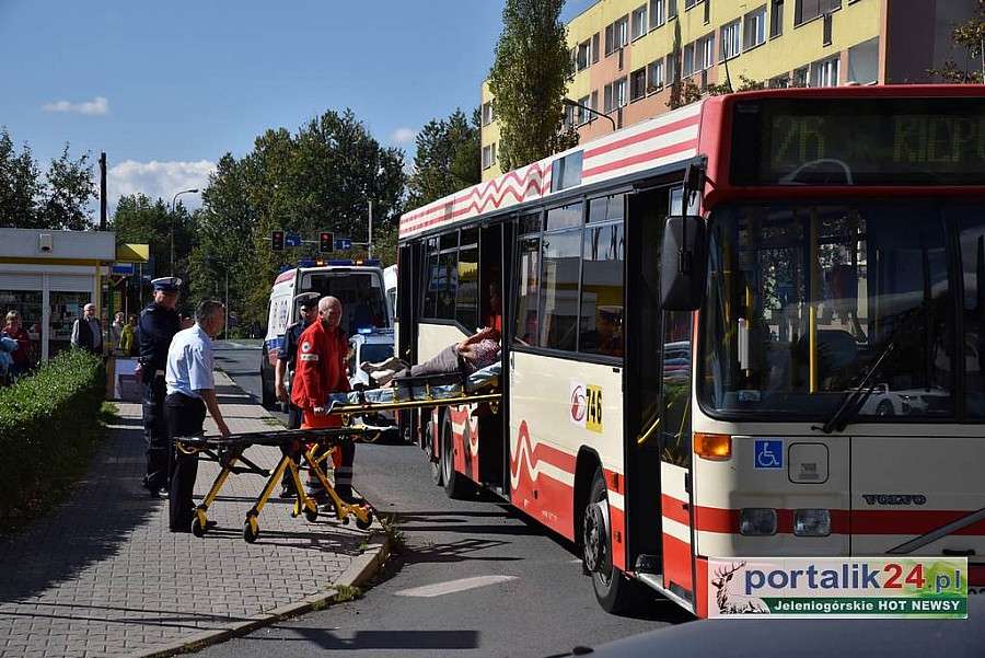 Ostrożnie w autobusach !